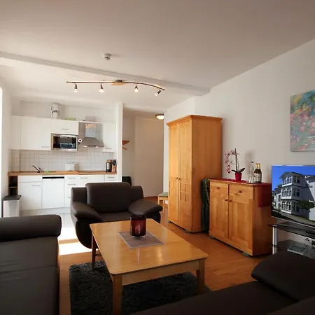 Jugendglueck By Rujana *