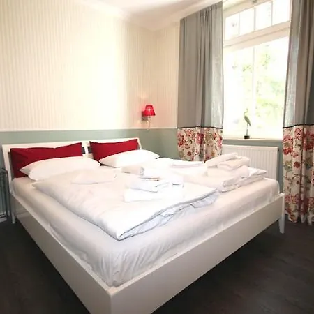 Jugendglueck By Rujana * Binz