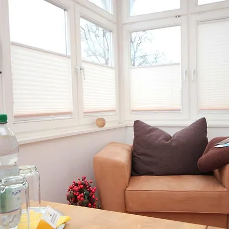 Jugendglueck By Rujana