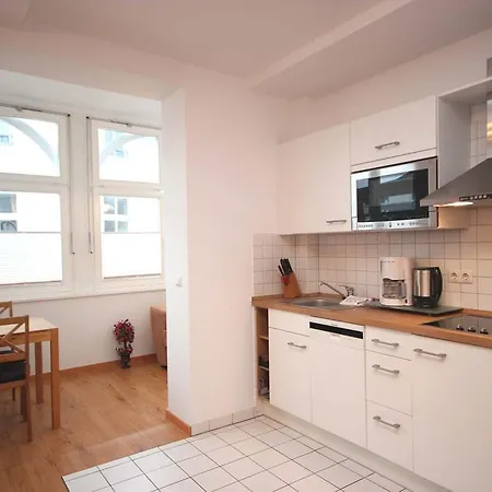 Jugendglueck By Rujana Binz