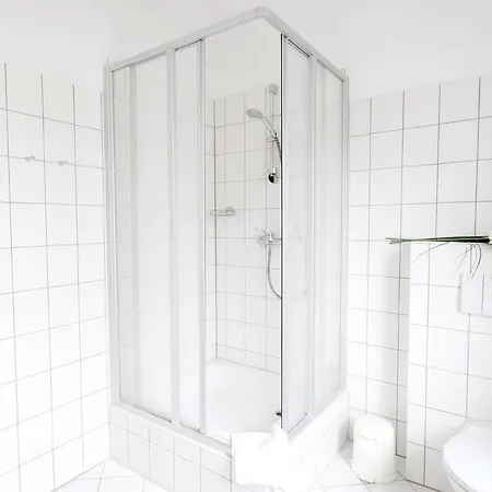 Jugendglueck By Rujana Binz