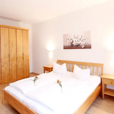 Jugendglueck By Rujana