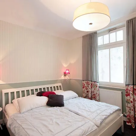 Διαμέρισμα Jugendglueck By Rujana Binz