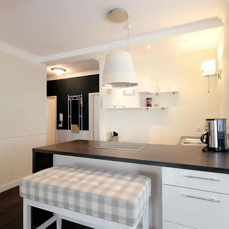 Jugendglueck By Rujana * Binz